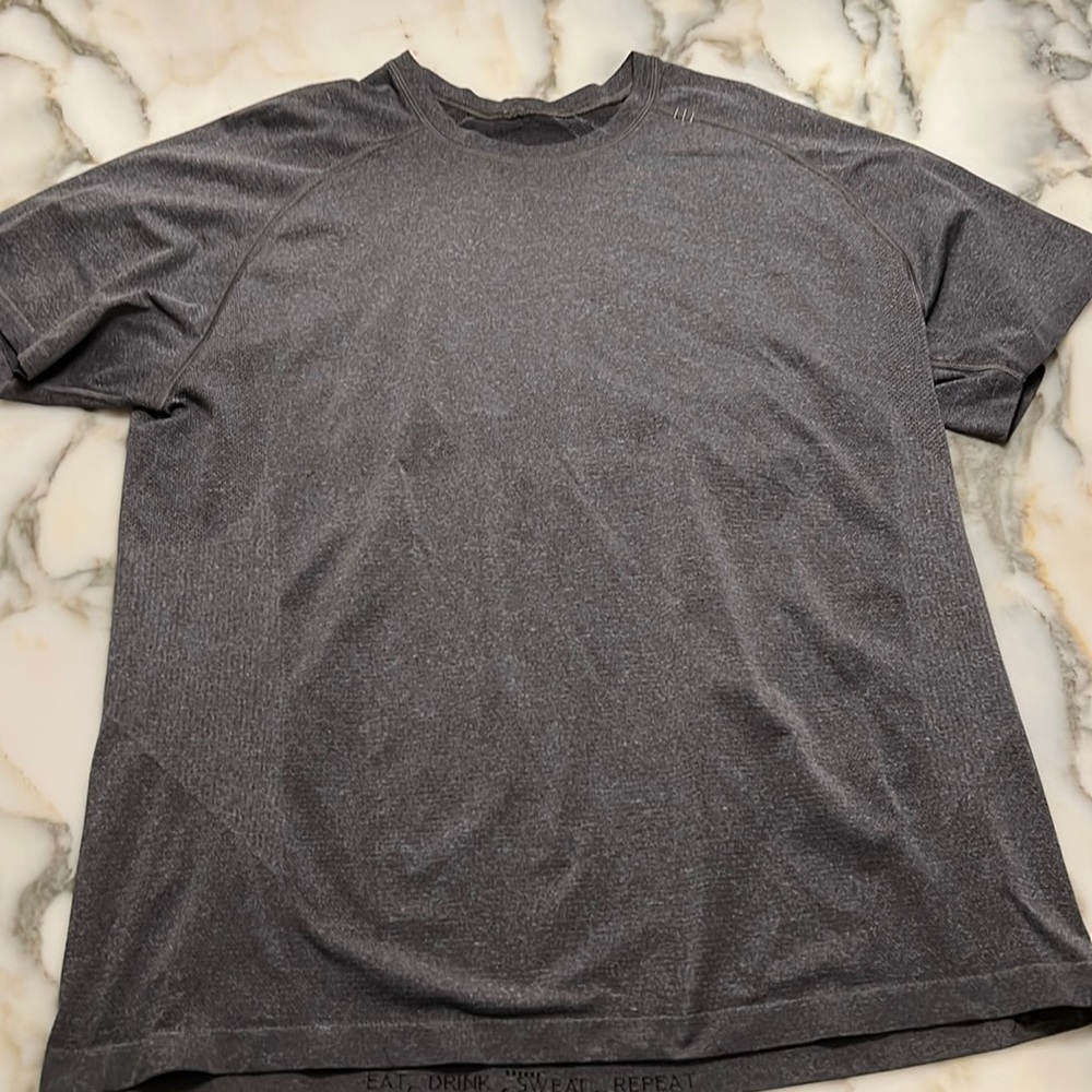 Lululemon mens workout shirt
